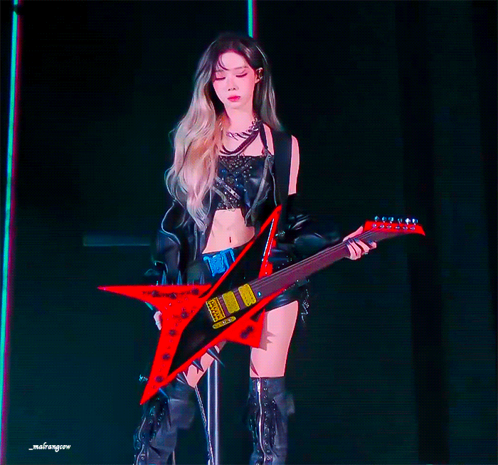 Winter (aespa)的最新照片