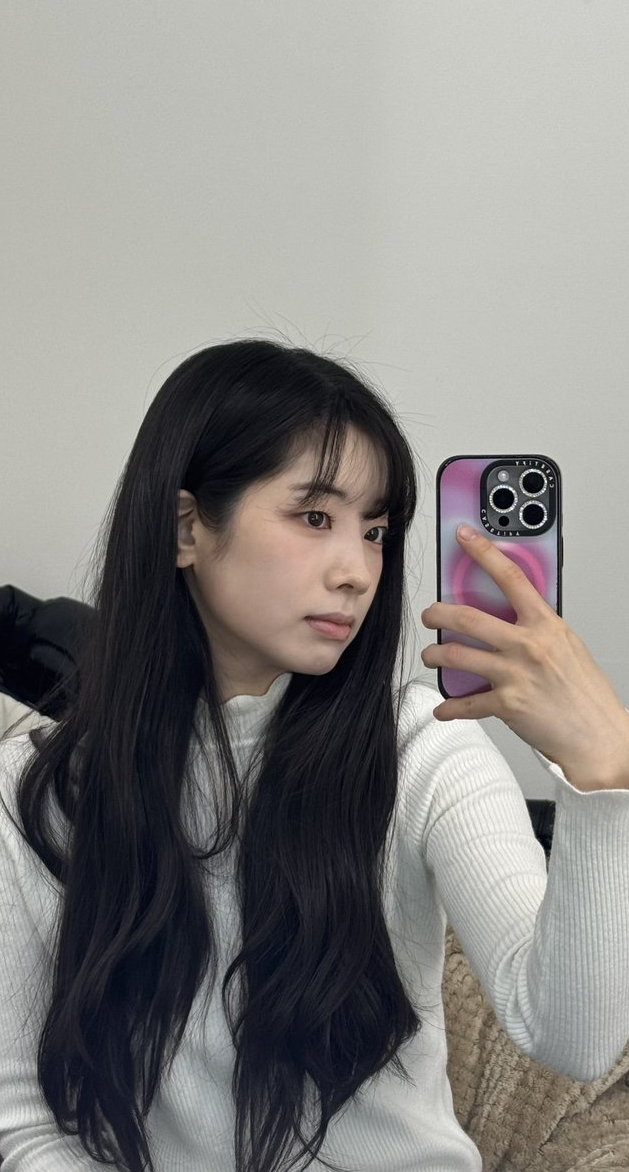 Foto aktivitas terbaru Dahyun (TWICE)