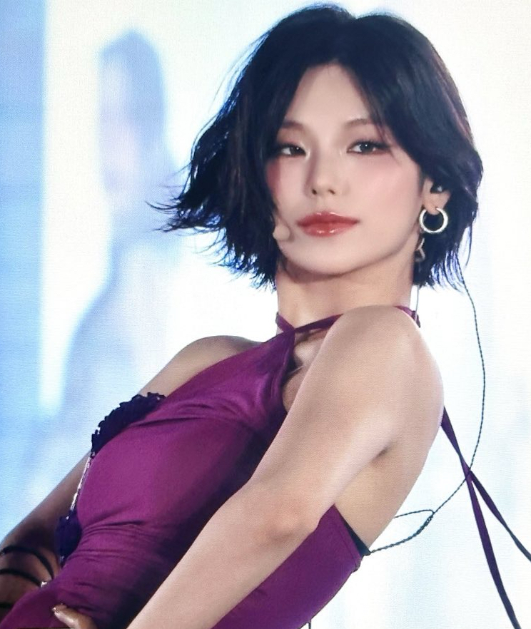 Recent activity shot of Yeji (ITZY)