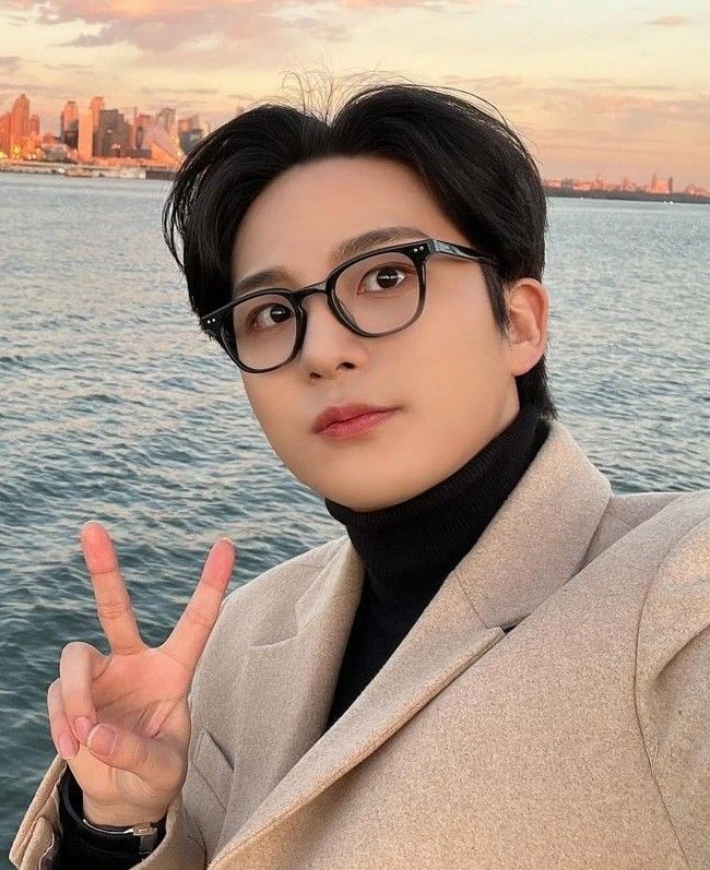 A moment captured by Jongho (ATEEZ)'s fan