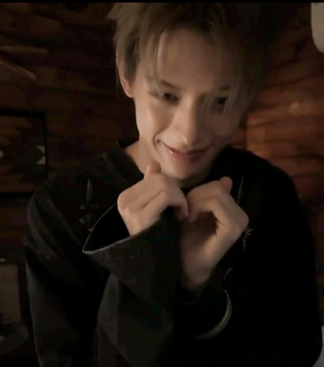 A moment captured by James (CORTIS)'s fan