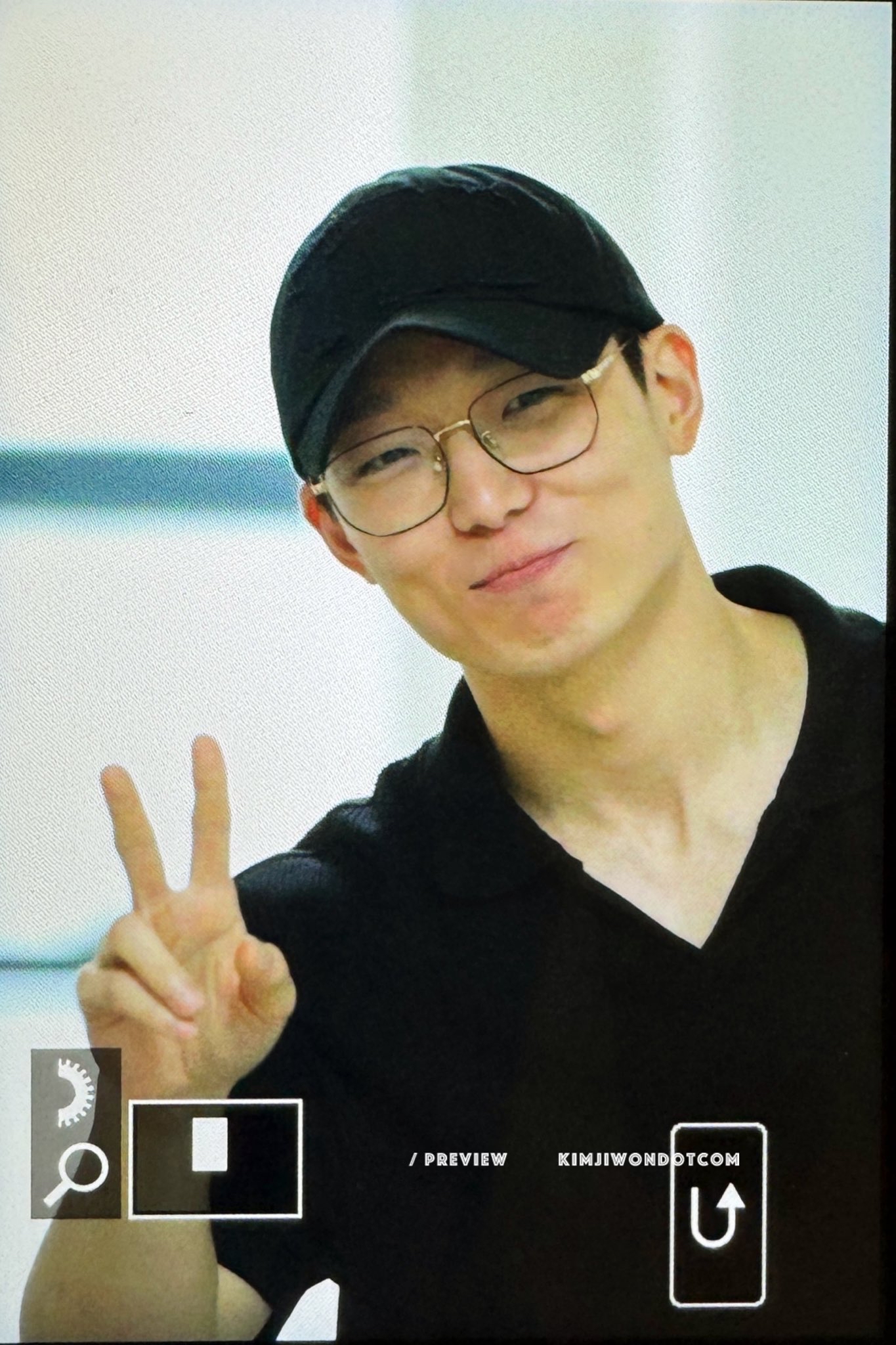 Latest photo of BOBBY (iKON)