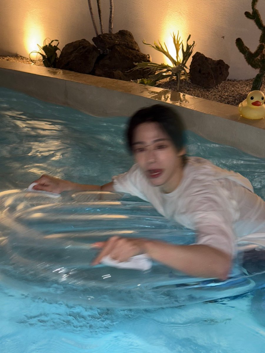 Foto aktivitas terbaru ONEUS