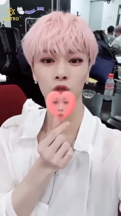 Fan-made special wallpaper for Moonbin (ASTRO)