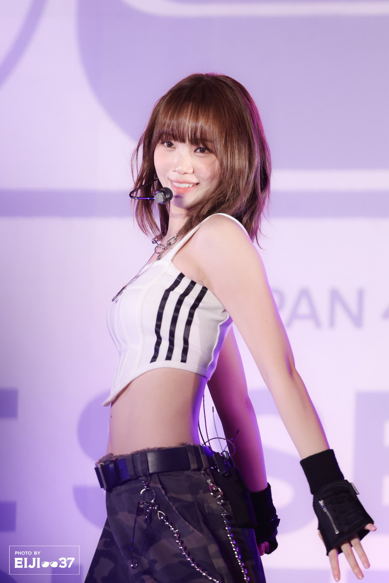 Latest photo of Kim Chaewon (LE SSERAFIM)