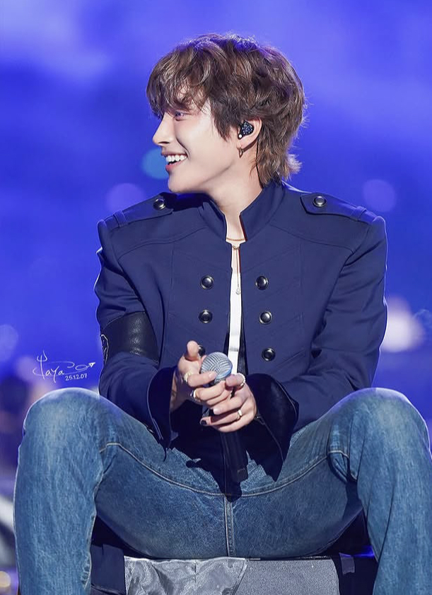 Latest photo of Hongjoong (ATEEZ)