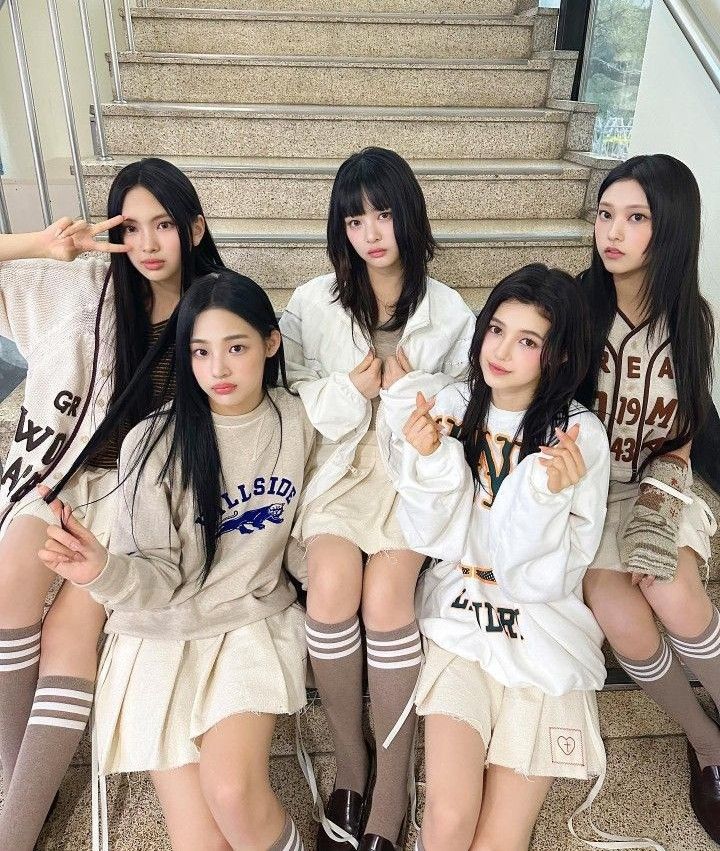 뉴진스의 비하인드 컷