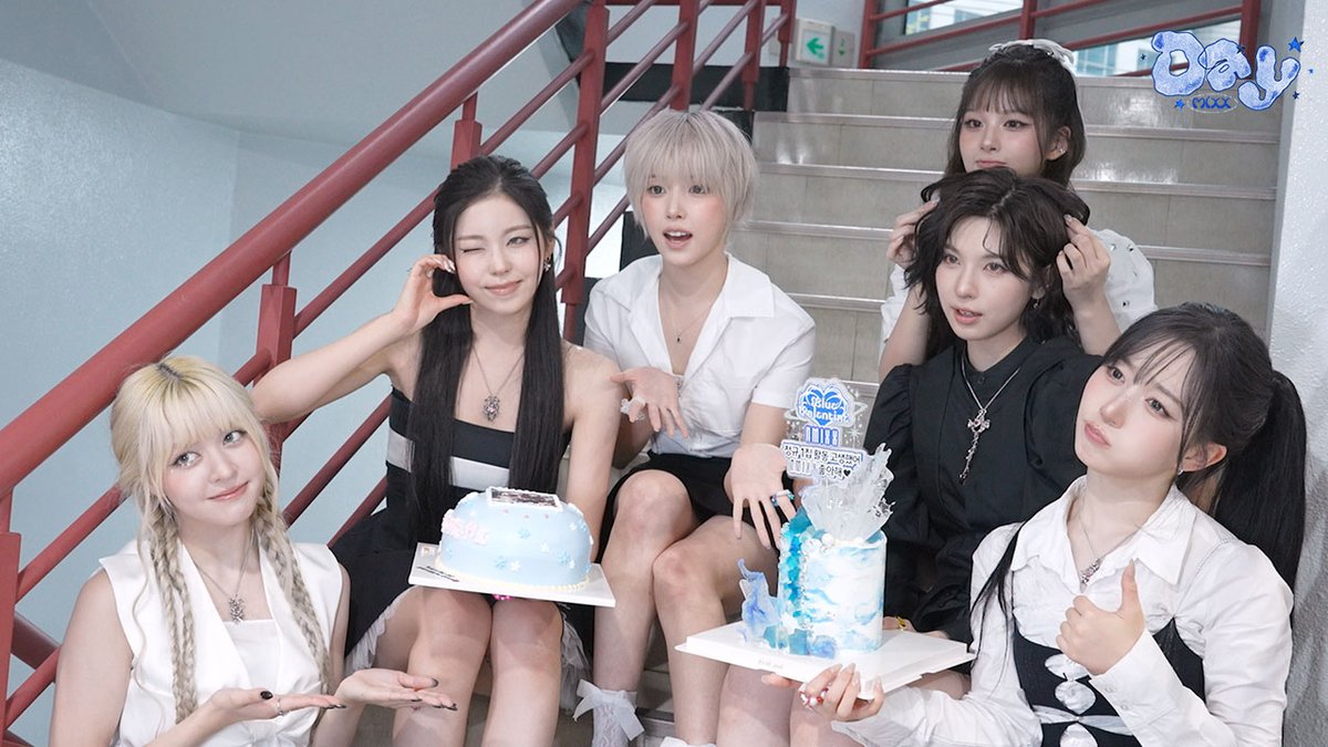 Latest photo of NMIXX