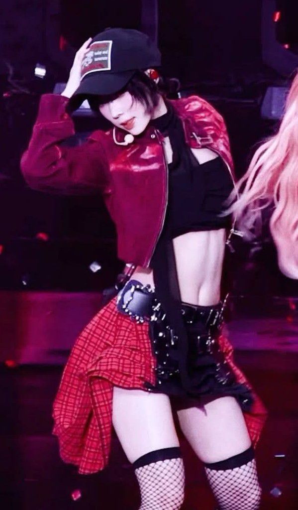 The most beloved wallpaper among Winter (aespa)'s fans