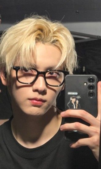 Latest photo of Soobin (TOMORROW X TOGETHER)