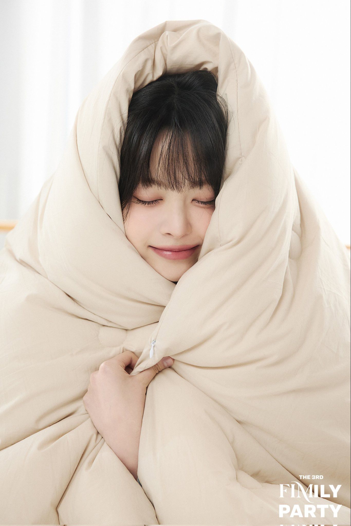 Latest photo of Hong Eunchae (LE SSERAFIM)