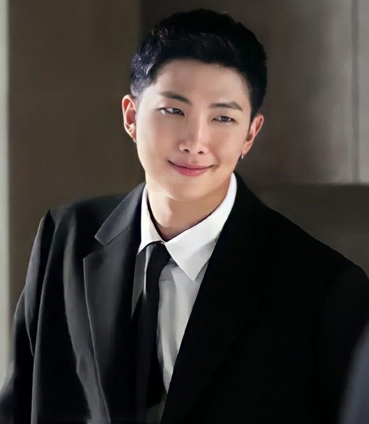 RM (BTS)の舞台裏ショット