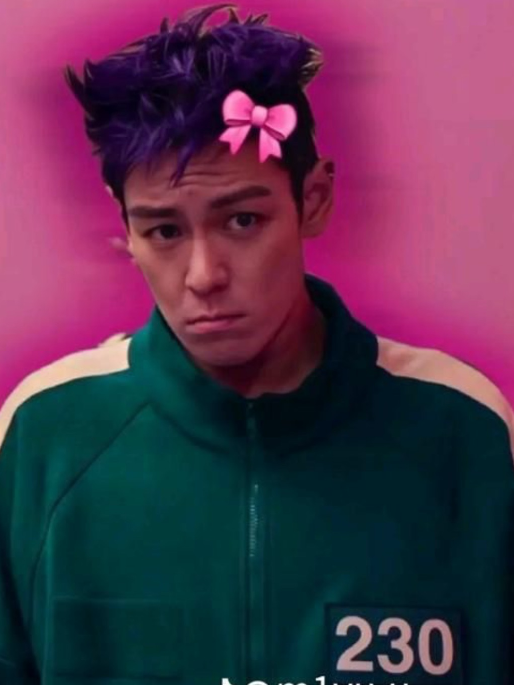 A moment captured by T.O.P's fan