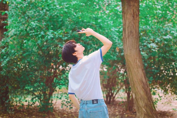 Behind-the-scenes cut of Taesan (BOYNEXTDOOR)