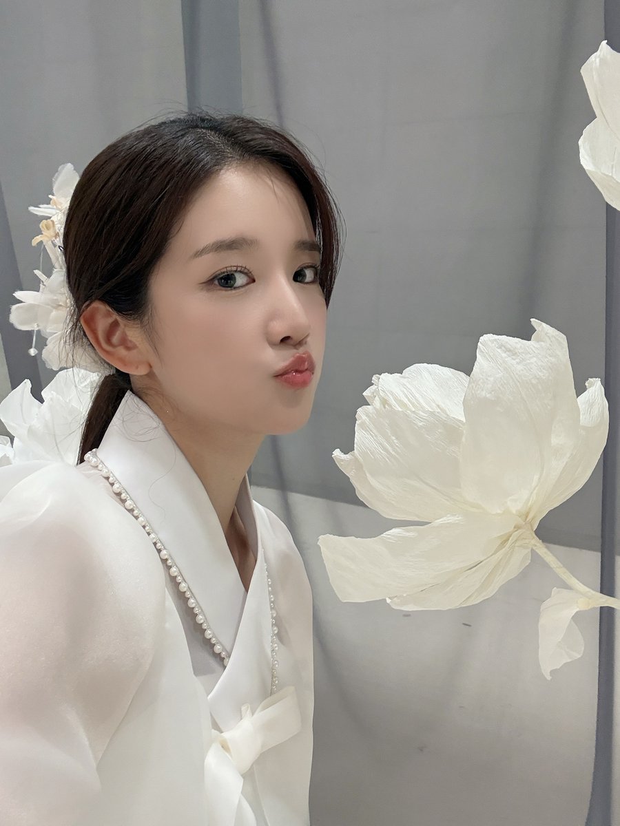 Recent activity shot of WJSN