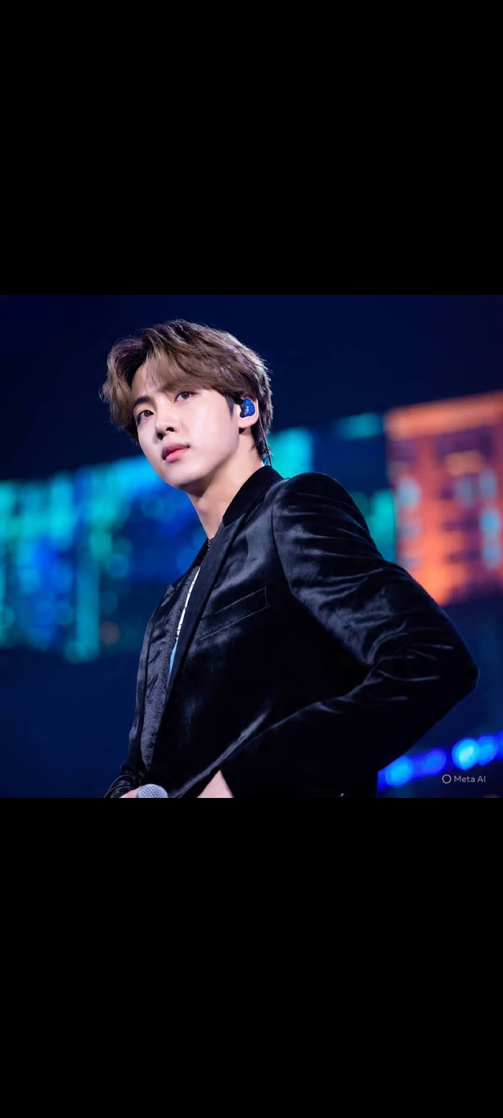 진 (방탄소년단) 최근 활동샷