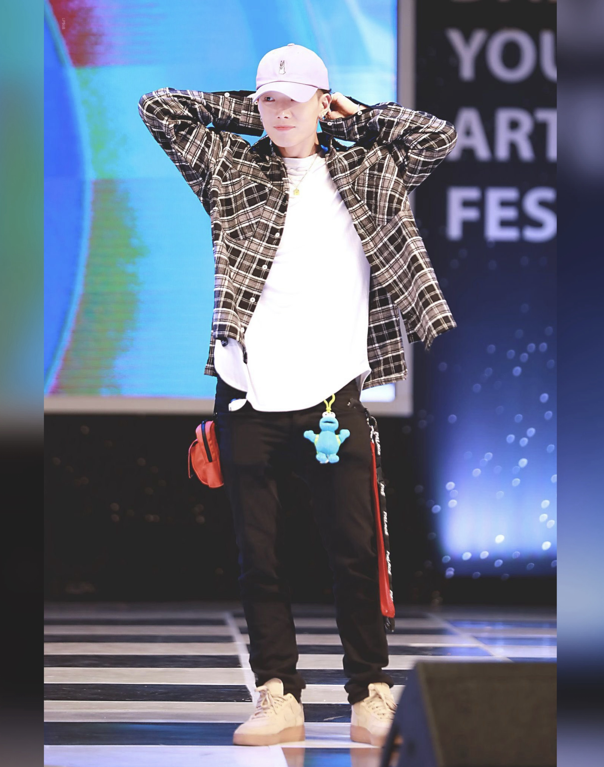 Recent activity shot of BOBBY (iKON)