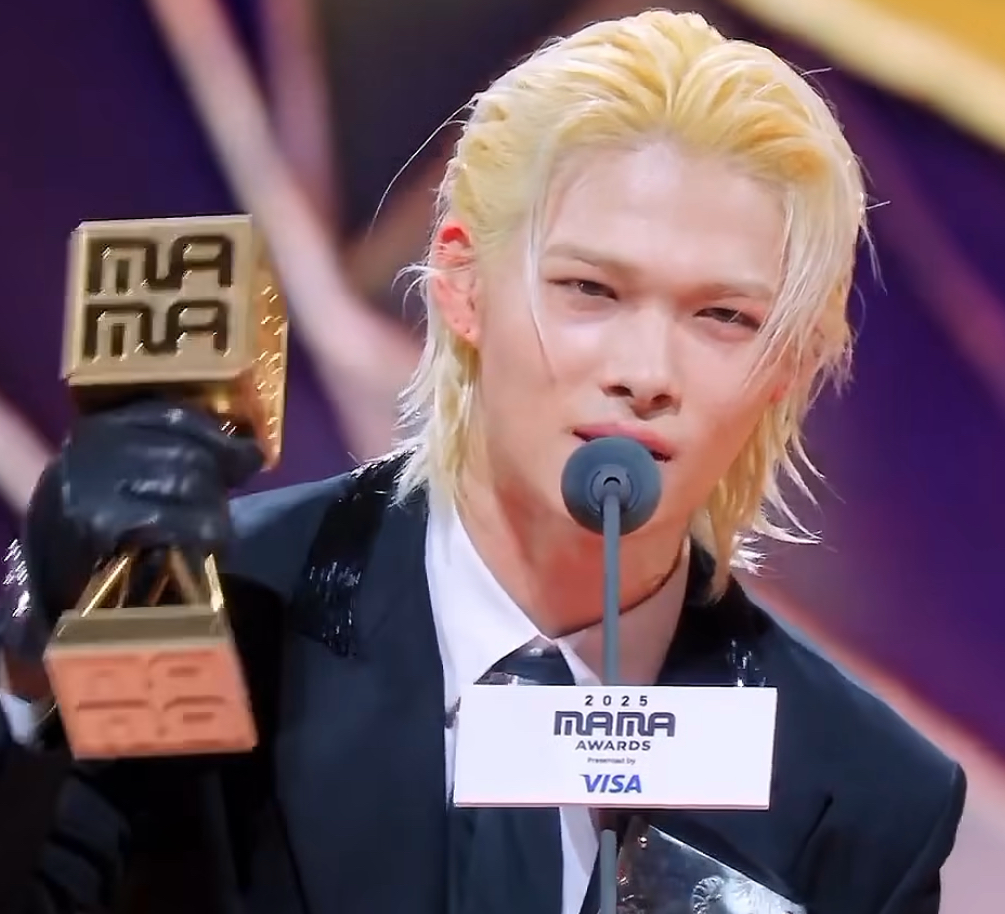 Behind-the-scenes cut of NI-KI (ENHYPEN)