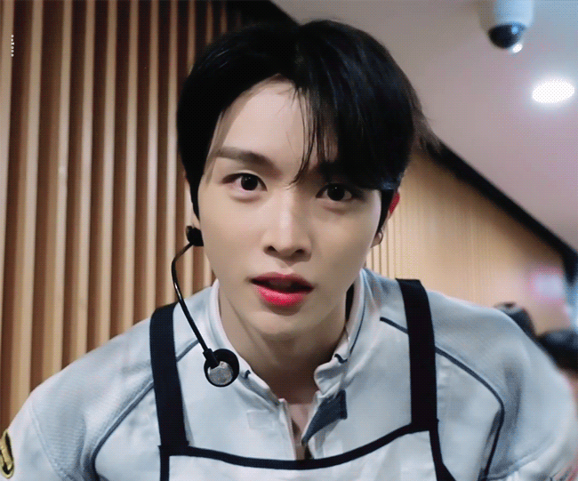 Latest photo of Sungchan (RIIZE)