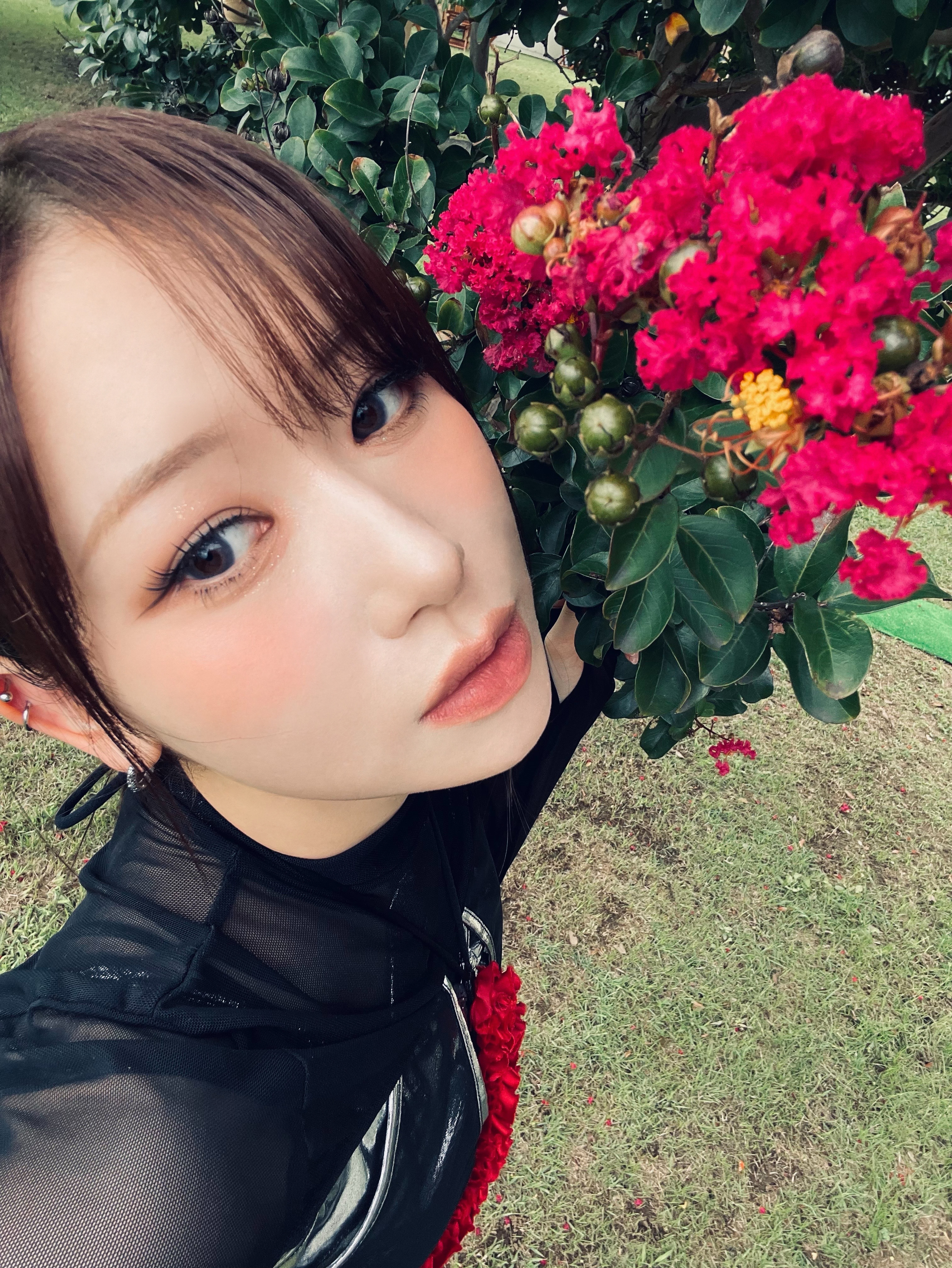 Behind-the-scenes cut of Kasahara Momona (ME:I)