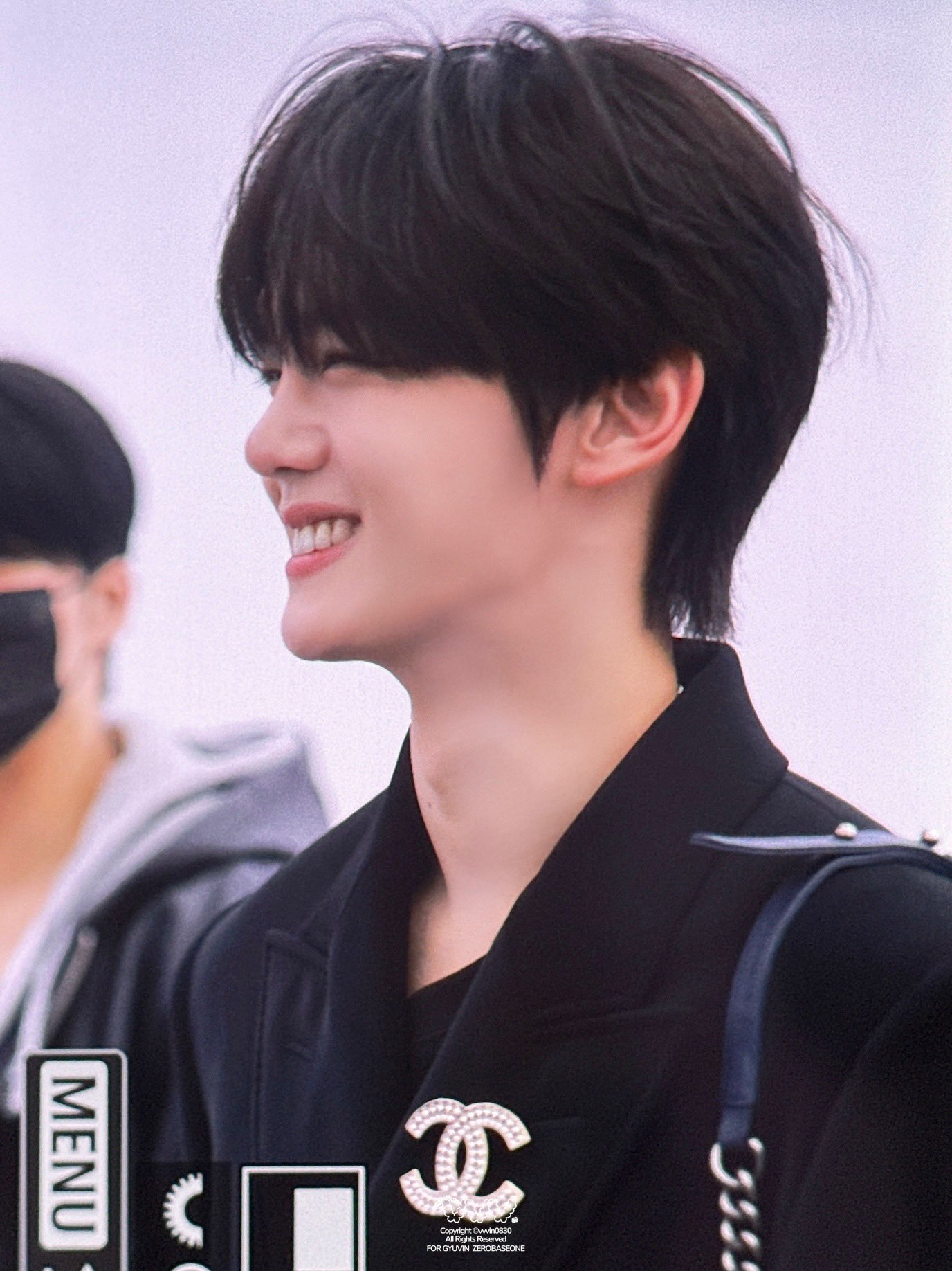Latest photo of Kim Gyuvin (ZEROBASEONE)