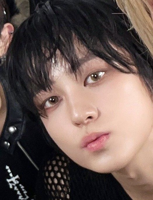 Behind-the-scenes cut of Taki (&TEAM)