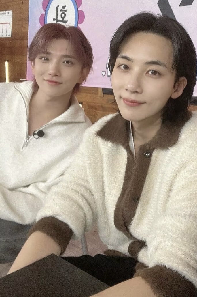 Latest photo of Joshua (SEVENTEEN)