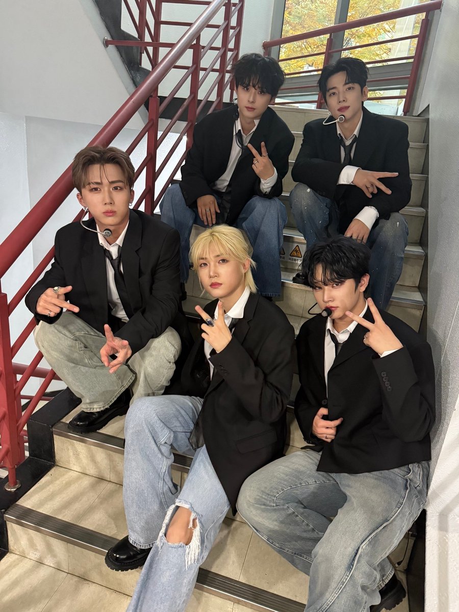 A moment captured by DKZ's fan