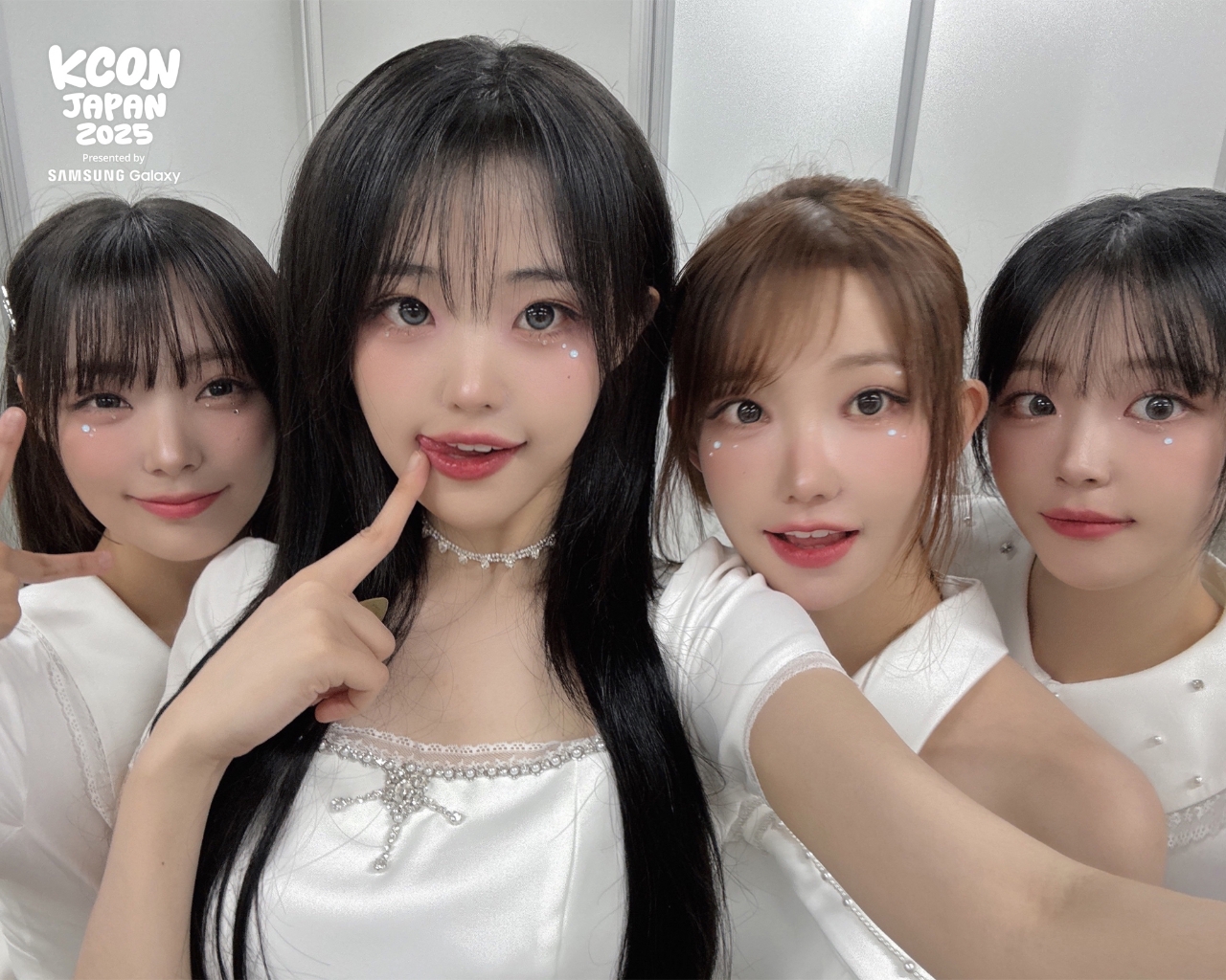 Recent activity shot of QWER