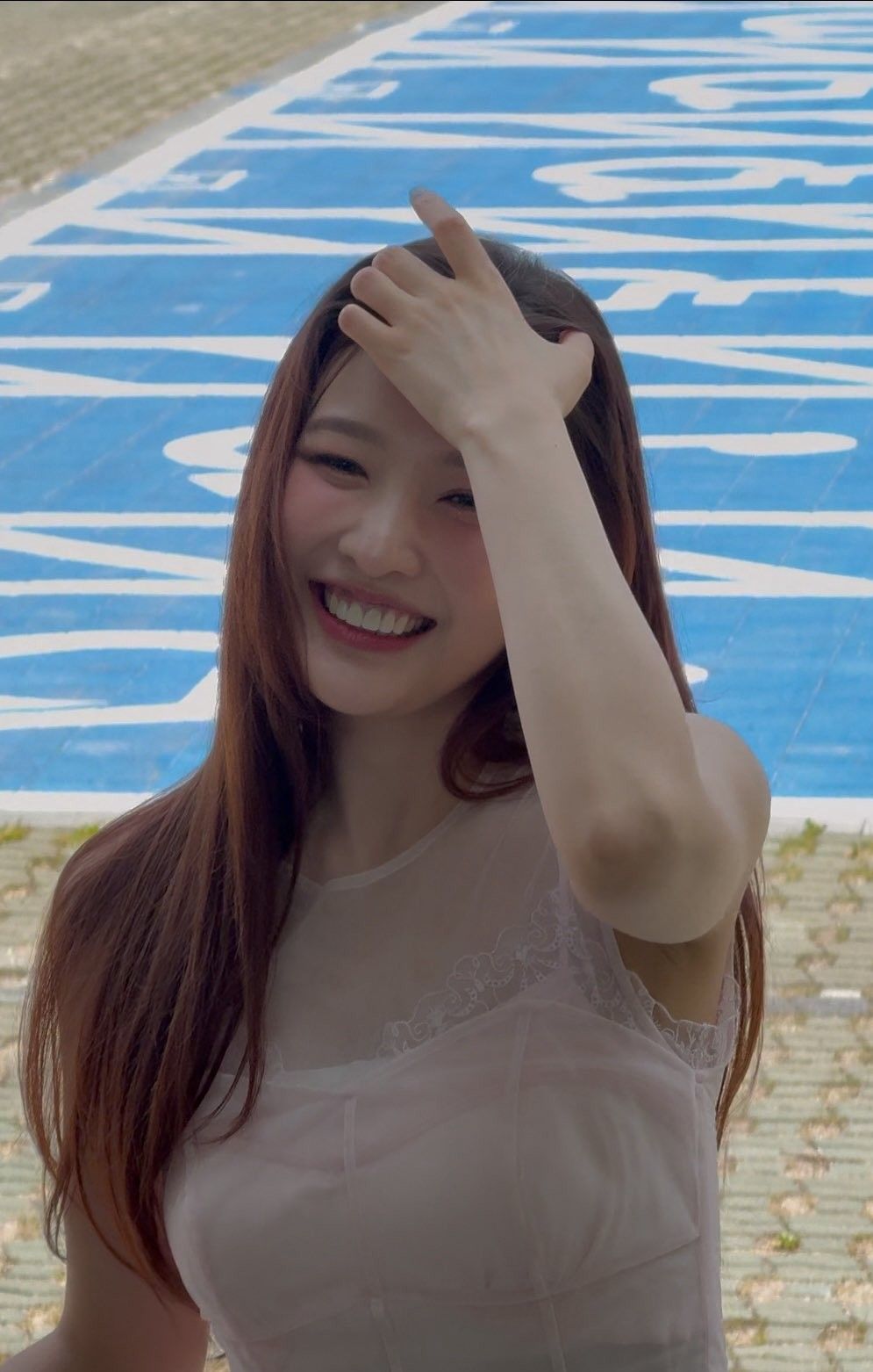 Behind-the-scenes cut of Joy (Red Velvet)