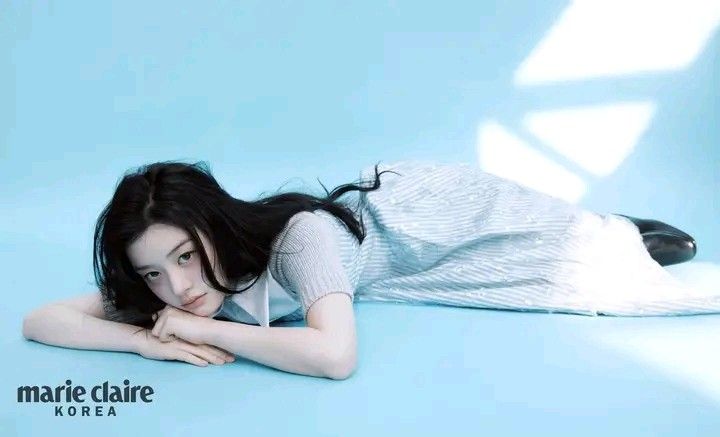 Latest photo of Minju (ILLIT)