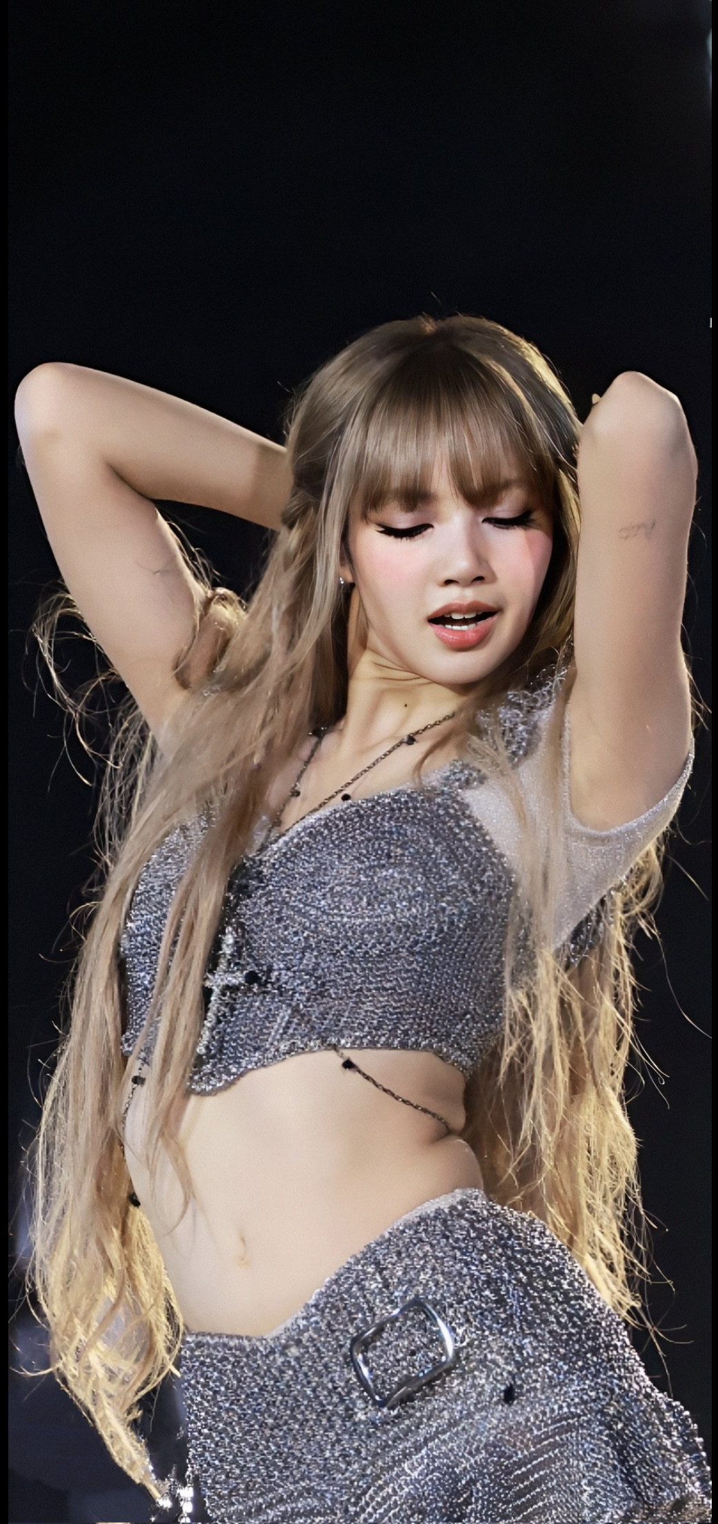 Lisa (BLACKPINK)的幕后花絮