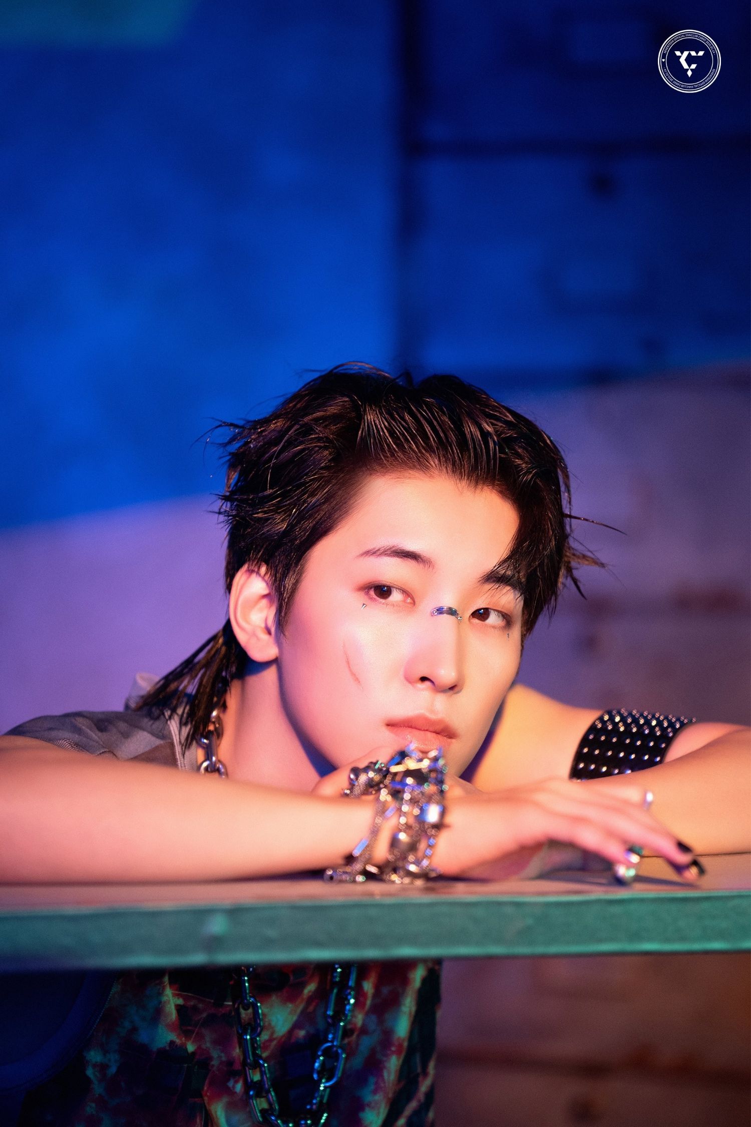 Behind-the-scenes cut of Wonwoo (SEVENTEEN)