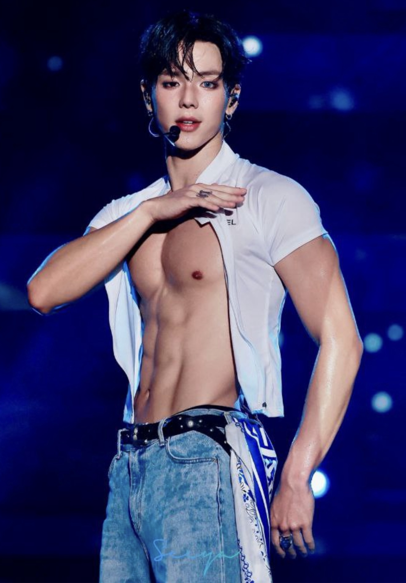 Explosive post in the Choeaedol community