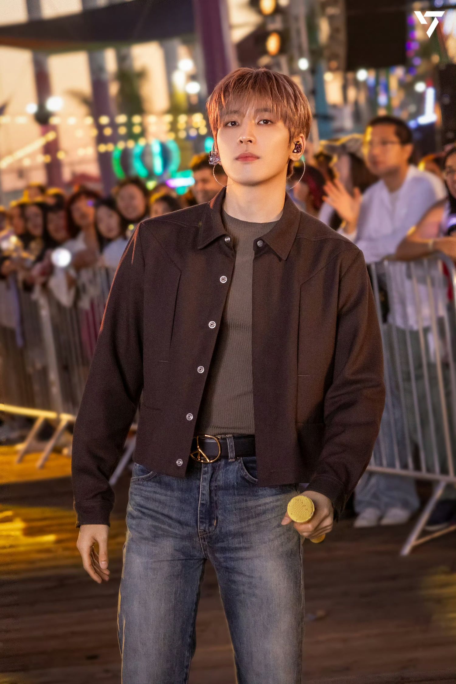 A moment captured by Wonwoo (SEVENTEEN)'s fan