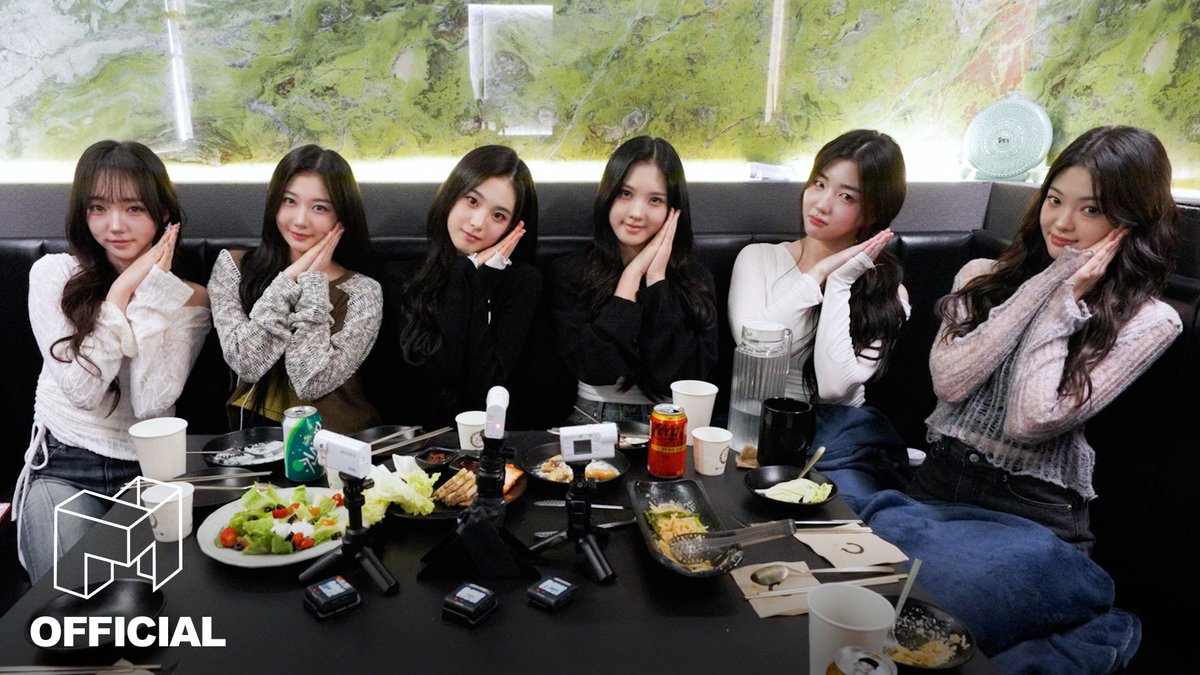Behind-the-scenes cut of tripleS