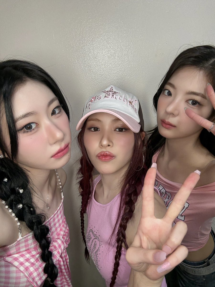 Recent activity shot of ITZY