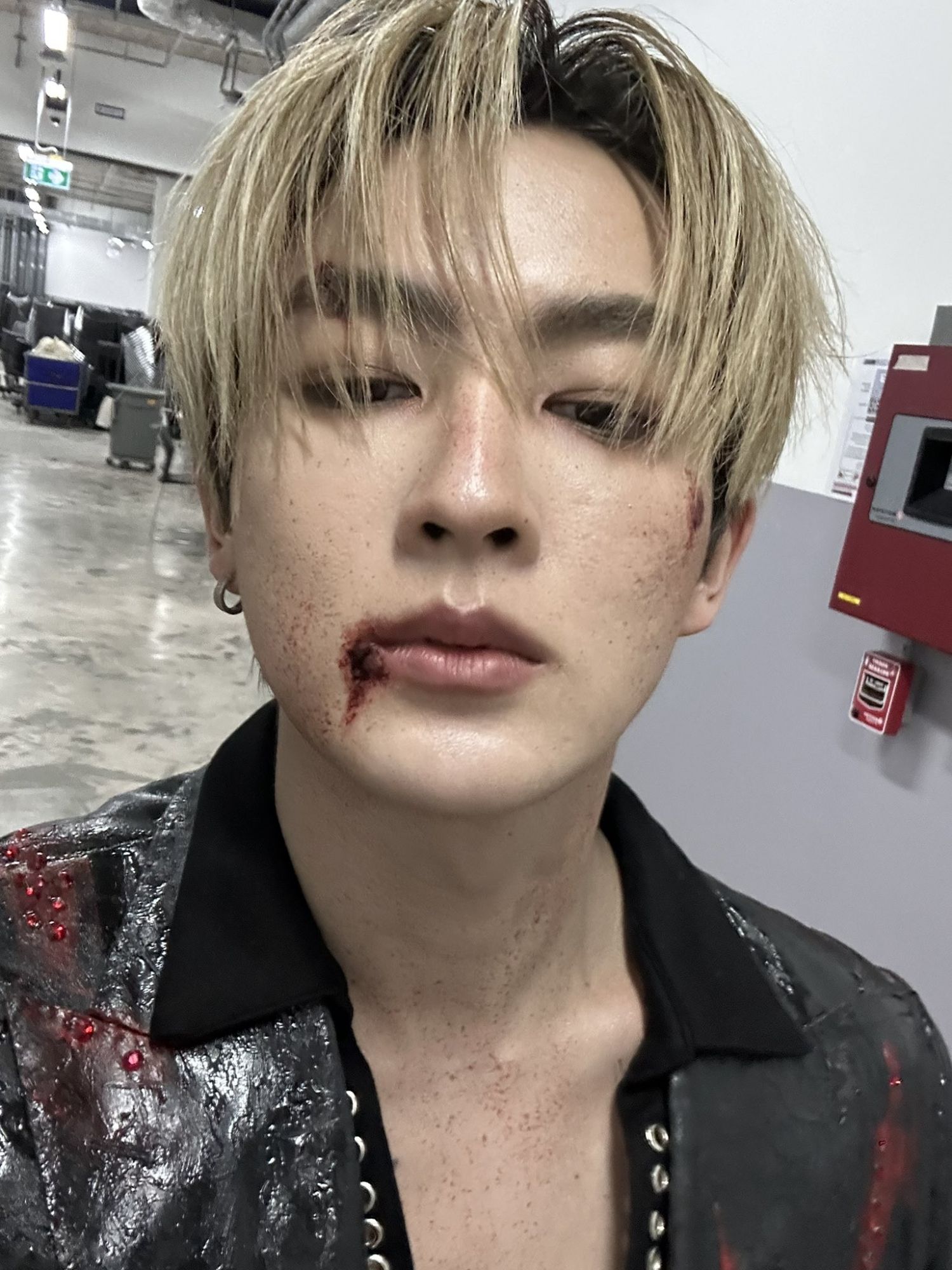 Behind-the-scenes cut of Heart (BUS)