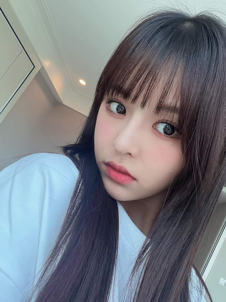 A moment captured by E:U (EVERGLOW)'s fan