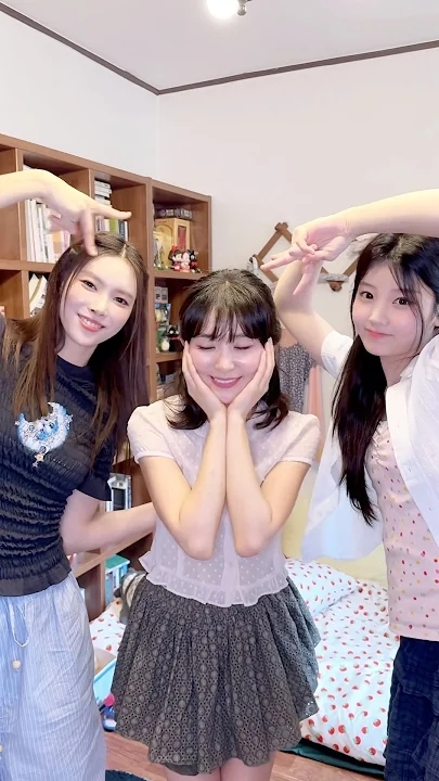 Recent activity shot of Seulgi (Red Velvet)