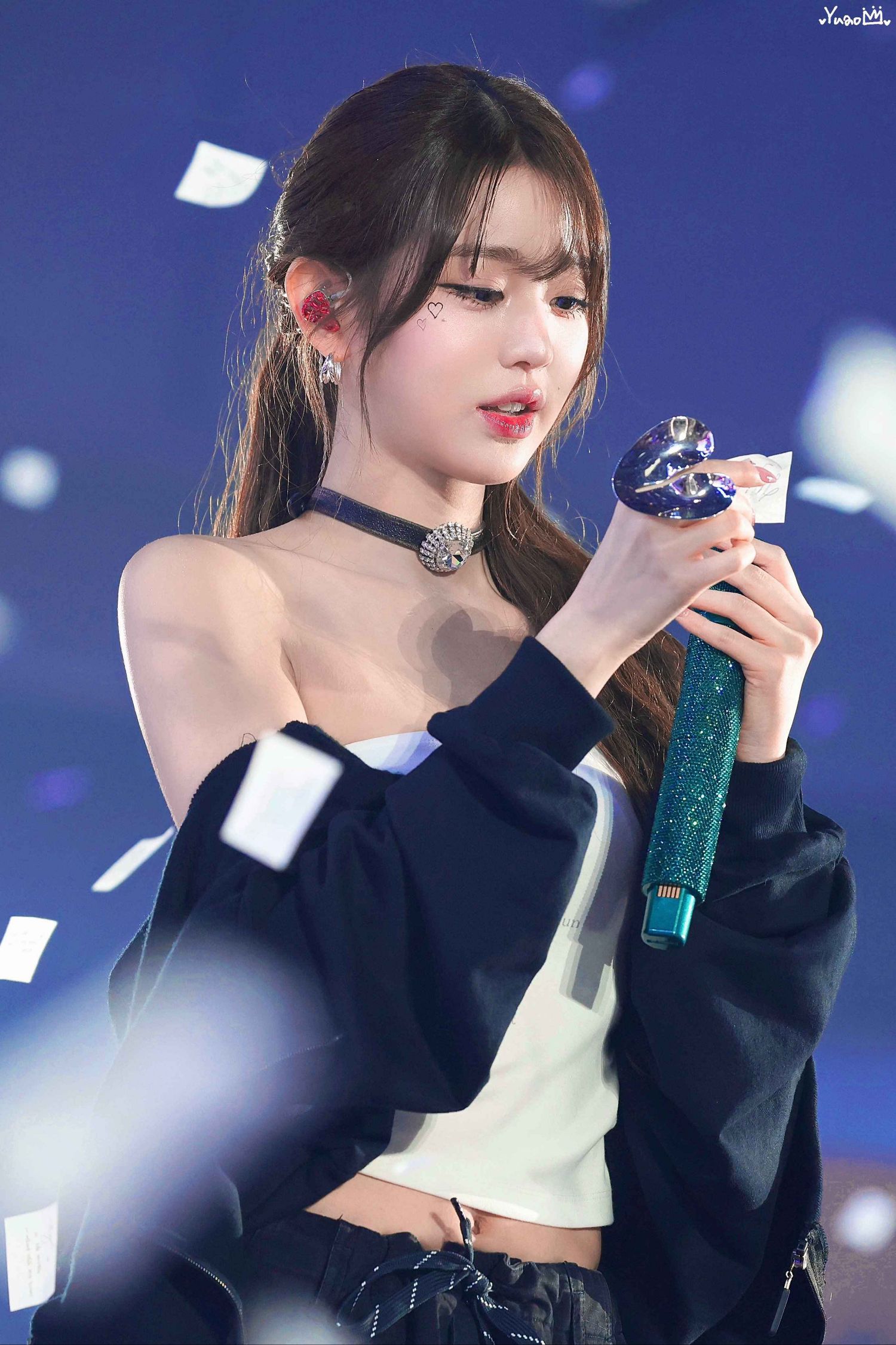 Momen yang diabadikan oleh penggemar IVE