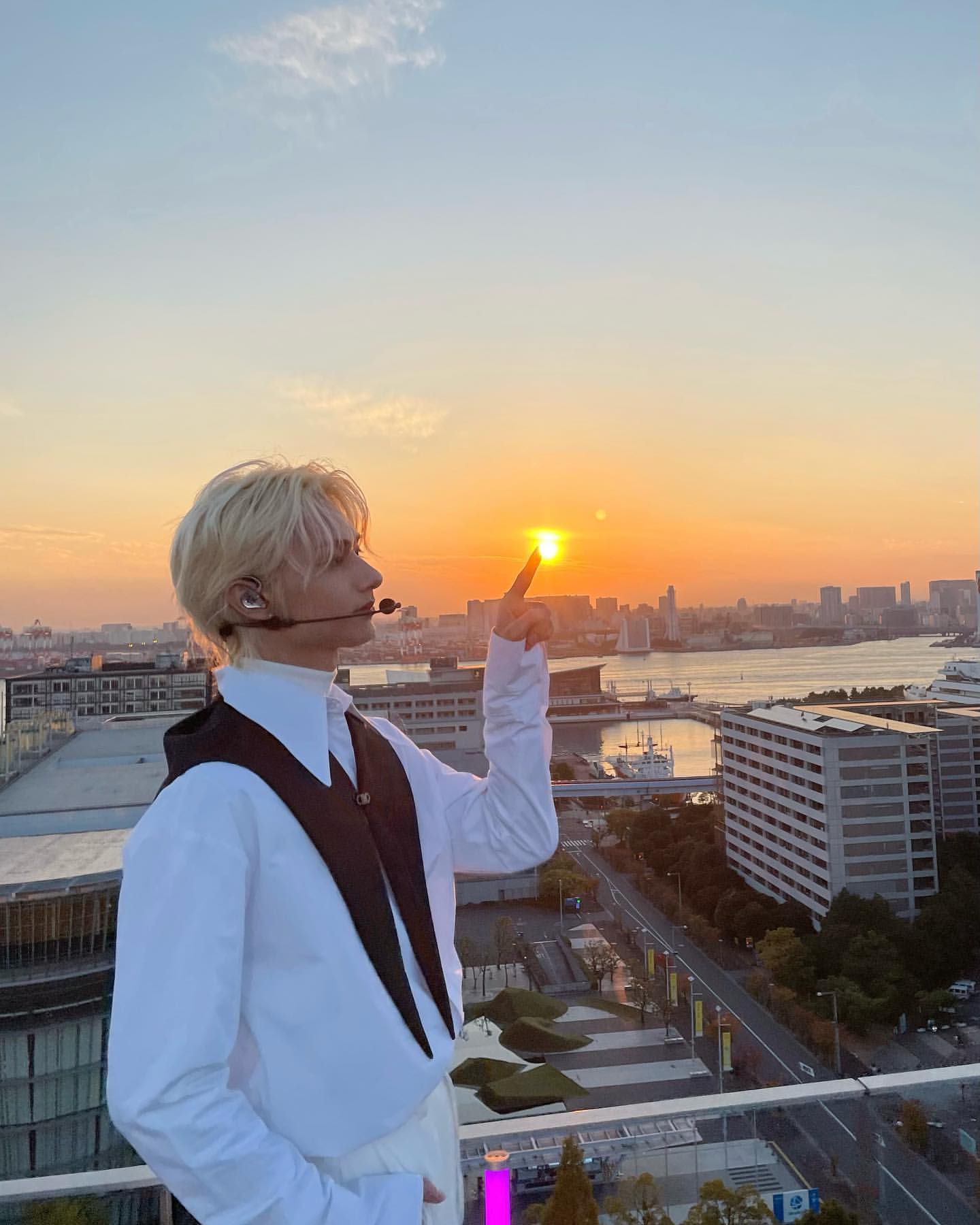 Latest photo of Jun (SEVENTEEN)