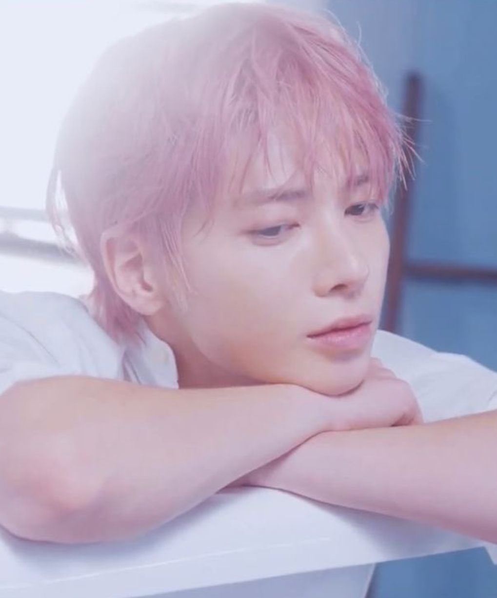 太显 (TOMORROW X TOGETHER)的最新活动照片