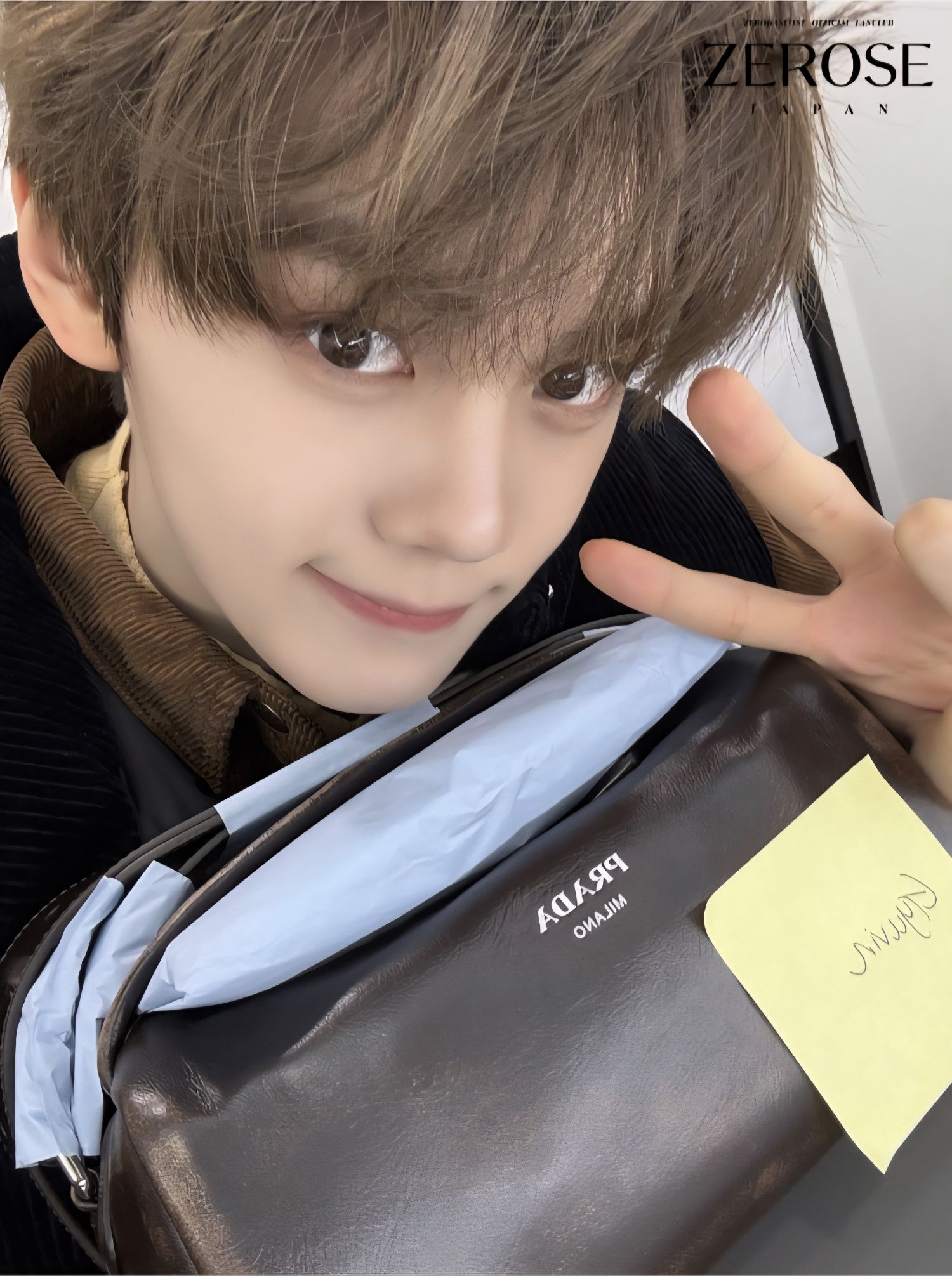 Latest photo of Kim Gyuvin (ZEROBASEONE)