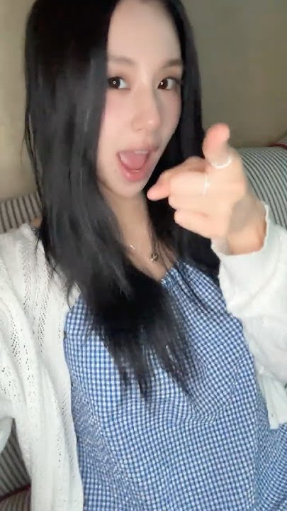 Today's most popular wallpaper in the TWICE community