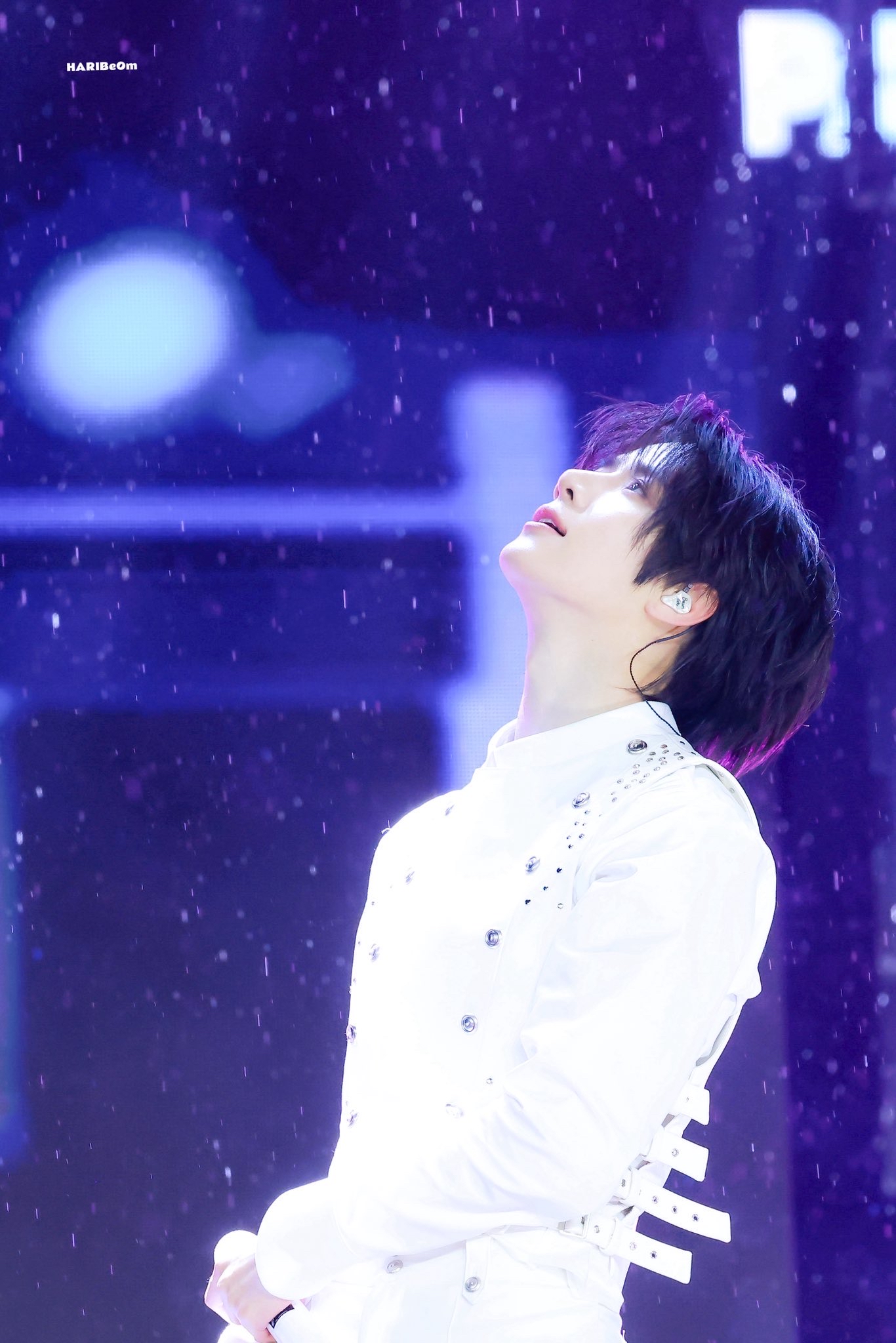 A moment captured by Beomgyu (TOMORROW X TOGETHER)'s fan