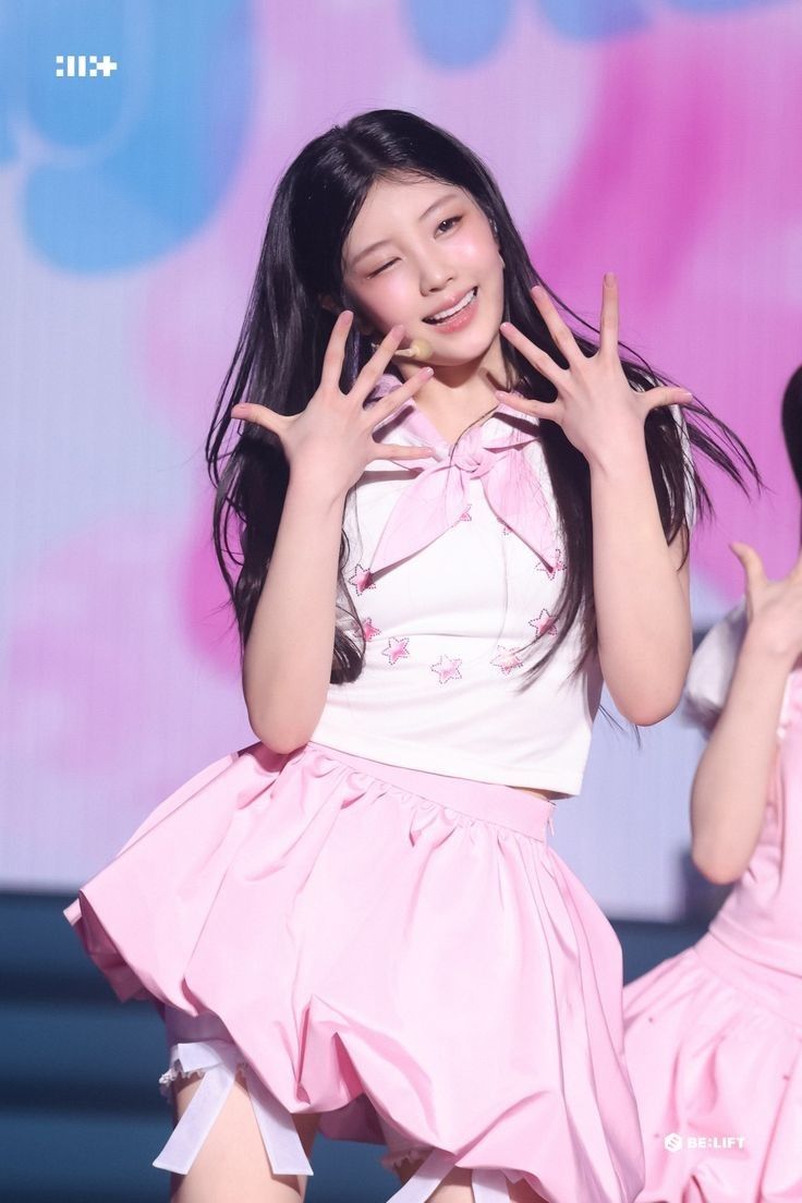 Latest photo of Wonhee (ILLIT)
