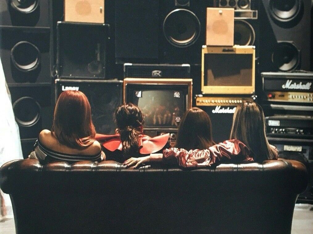 Popular K-POP post loved by fans