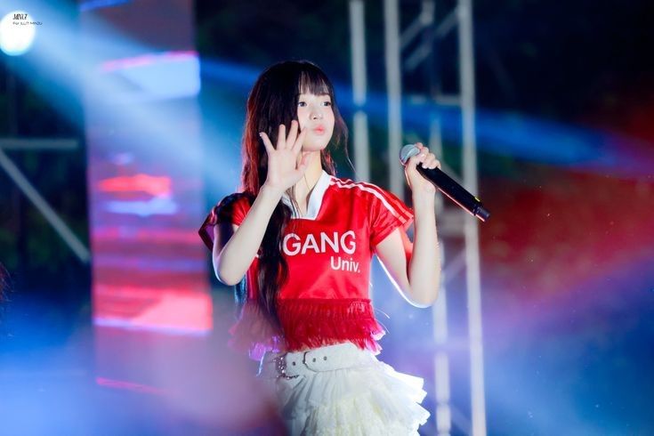 Recent activity shot of Minju (ILLIT)