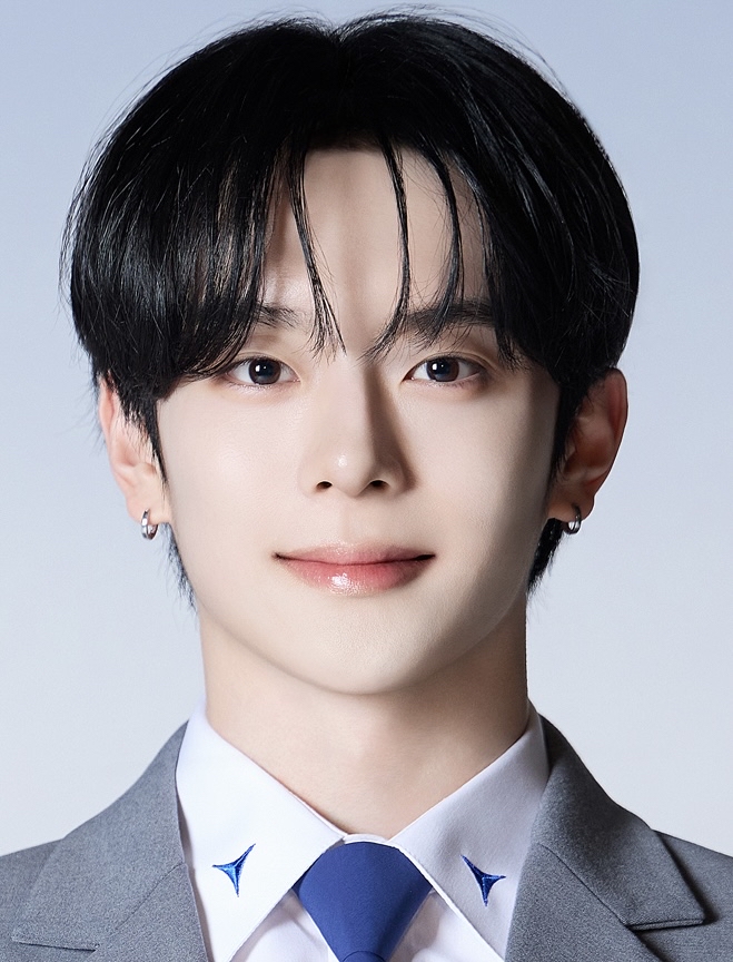 Latest photo of Kangmin (VERIVERY)